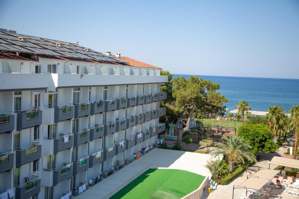 Transatlantik Beach Hotel - 1
