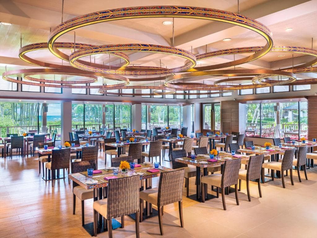 Dusit Thani Krabi Beach Resort - 4
