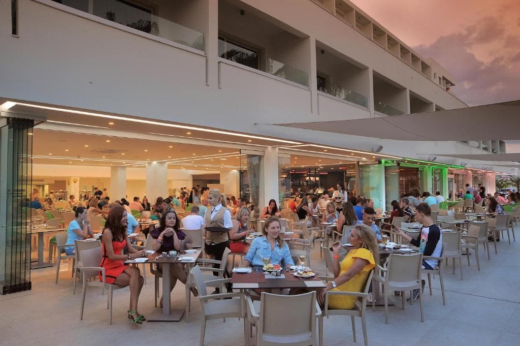 Nelia Beach Hotel & Spa - 29