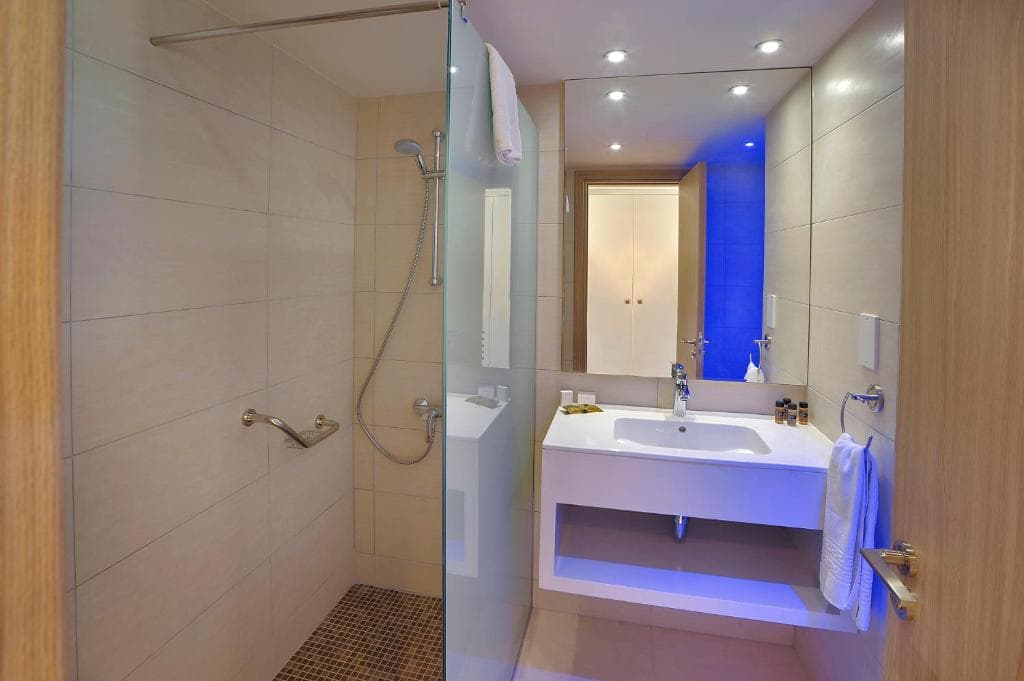 Nelia Beach Hotel & Spa - 39