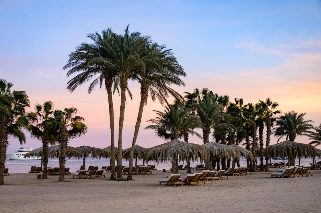 Serry Beach Resort - 4