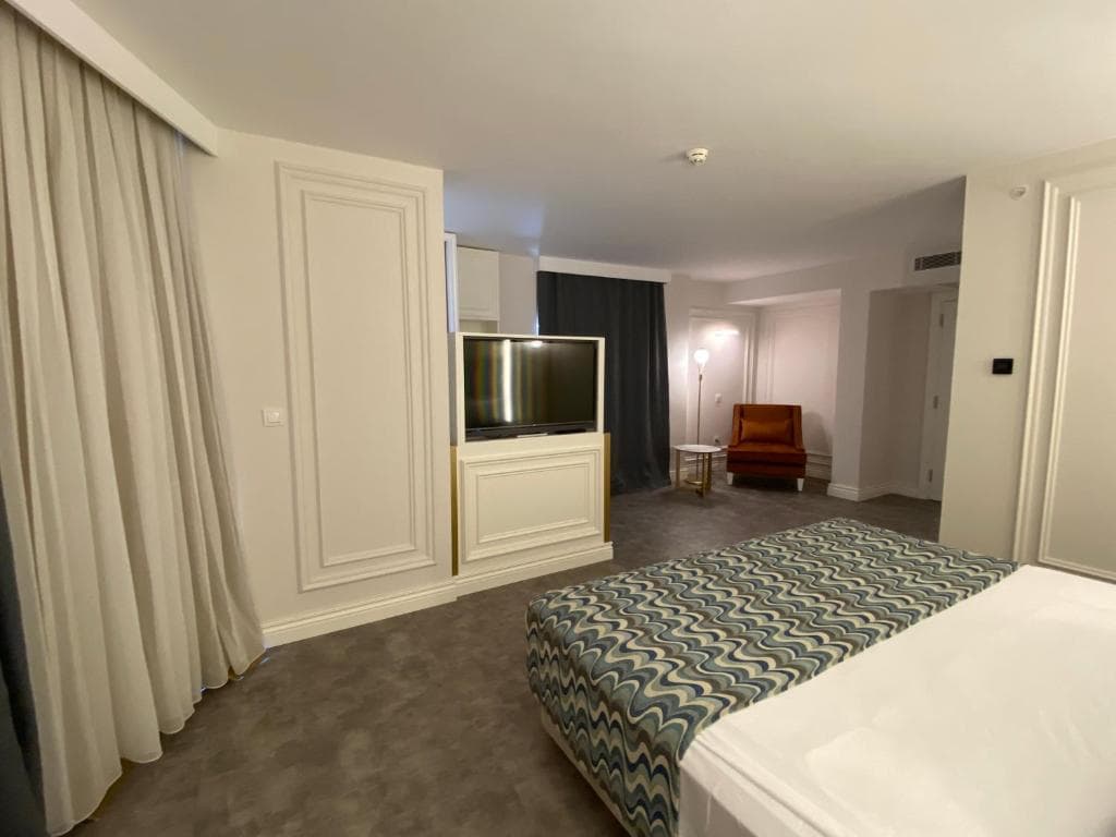 BEST WESTERN PLUS Khan Hotel - 21