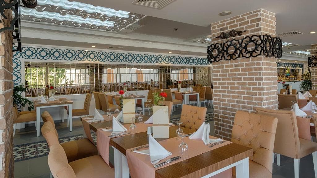 BEST WESTERN PLUS Khan Hotel - 88