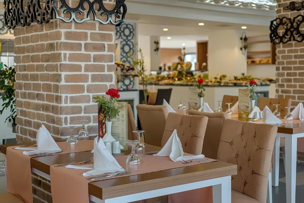 BEST WESTERN PLUS Khan Hotel - 90