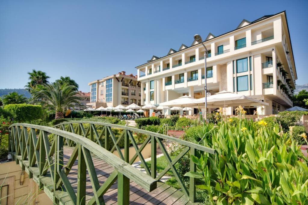 Golden Lotus Hotel - 32