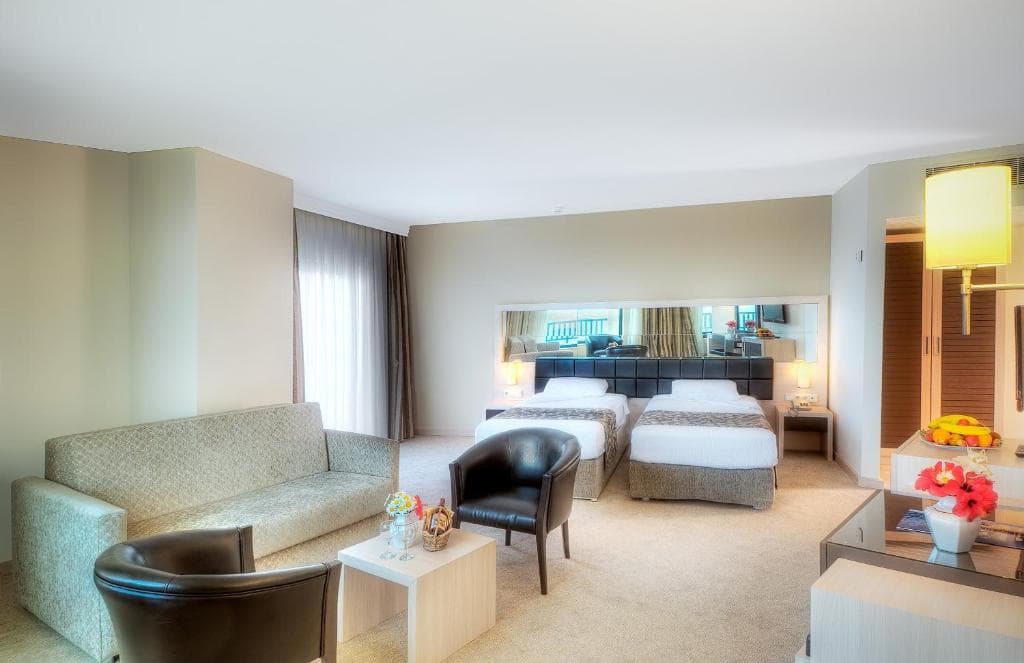 Golden Lotus Hotel - 72