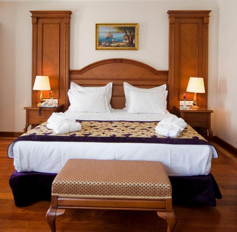 GLK Premier The Home Suites And Spa - 14