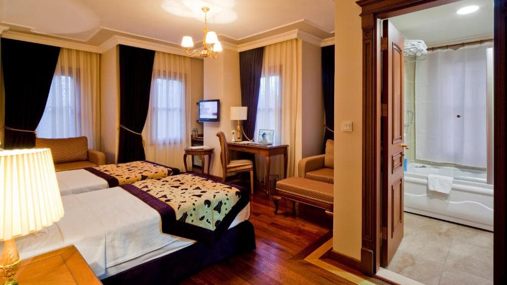 GLK Premier The Home Suites And Spa - 17