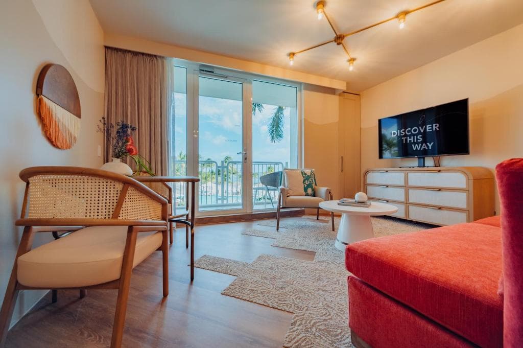 Renaissance Wind Creek Aruba Resort - 9