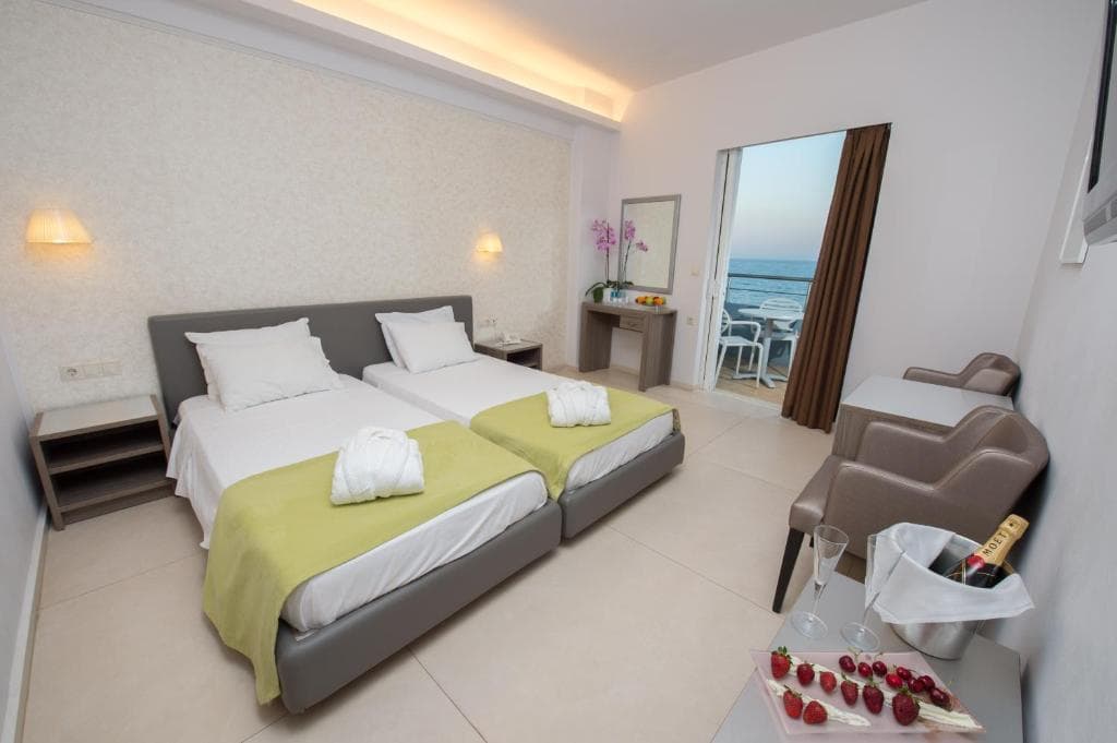 Astron Hotel - 6