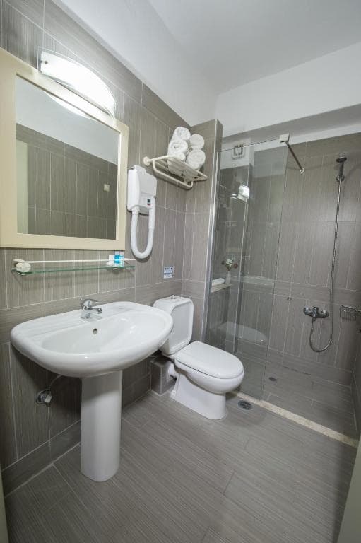Astron Hotel - 8