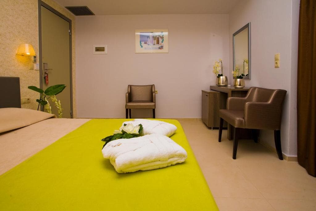 Astron Hotel - 32