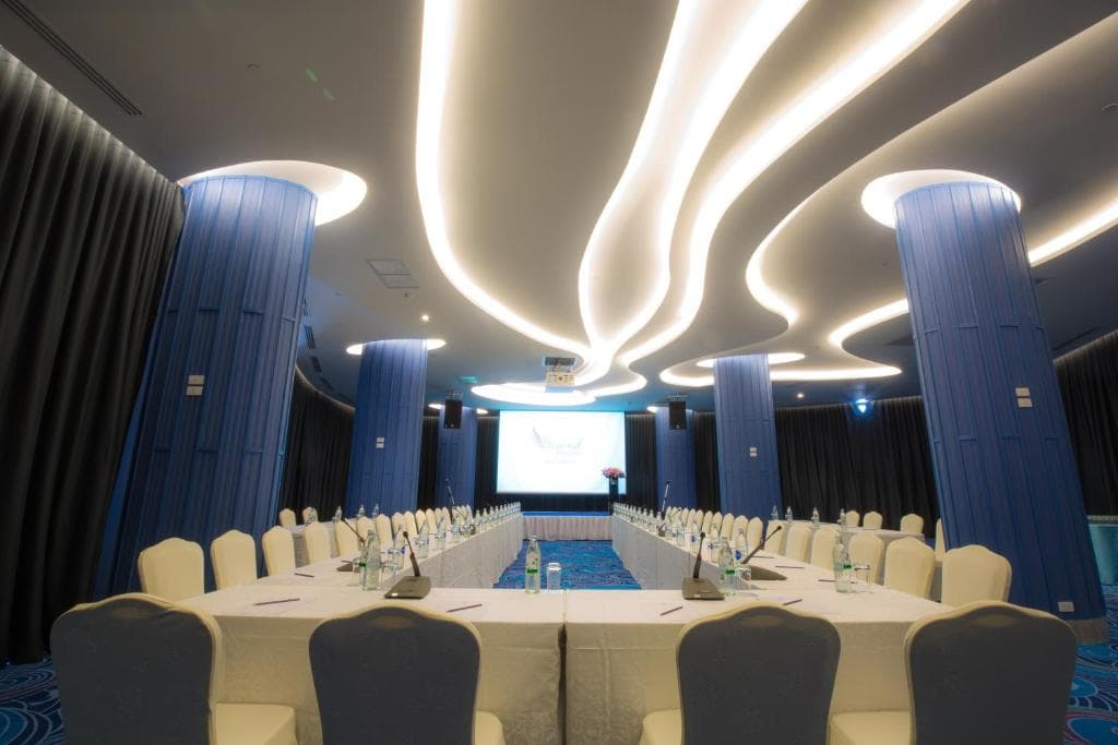 Hotel Beyond Patong - 7