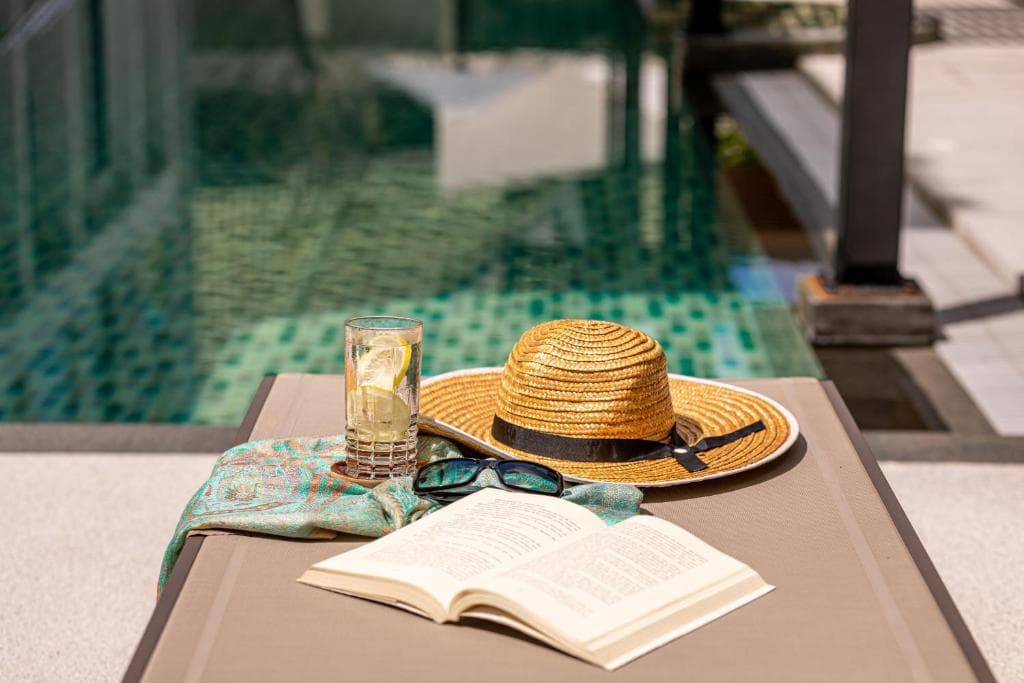Outrigger Surin Beach Resort - 17