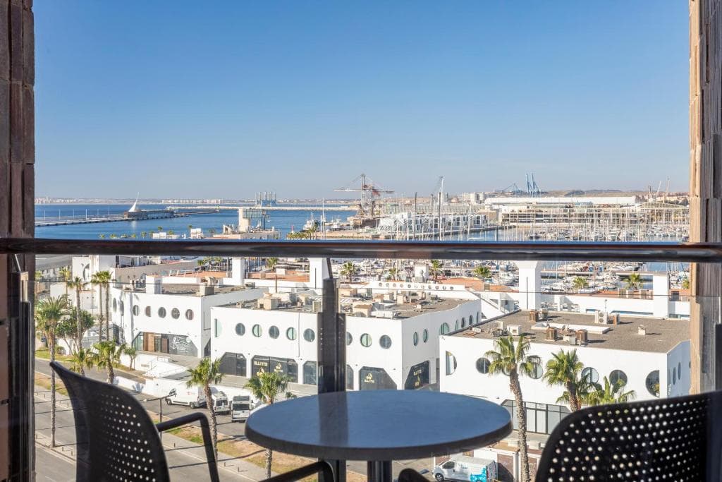 INNSiDE by Meliá Alicante Porta Maris - 25