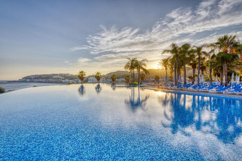 Hotel Playacalida Spa - 1