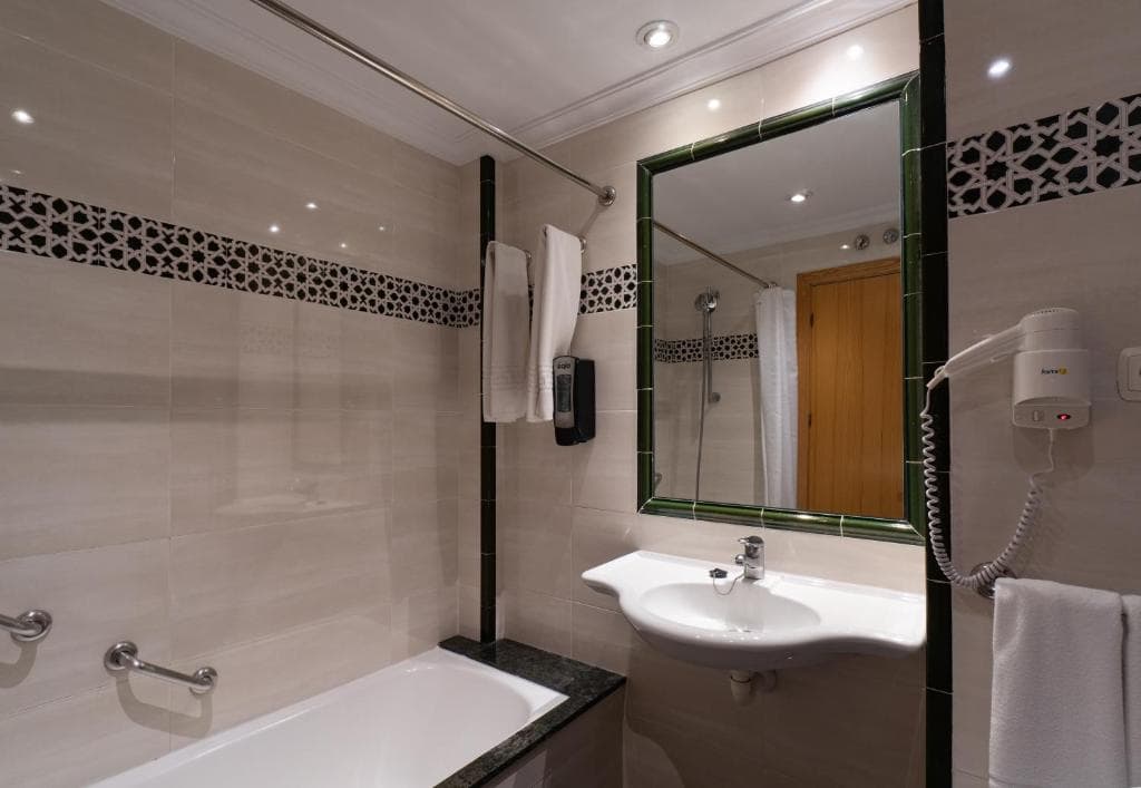 Hotel Apartamentos Bajondillo - 28