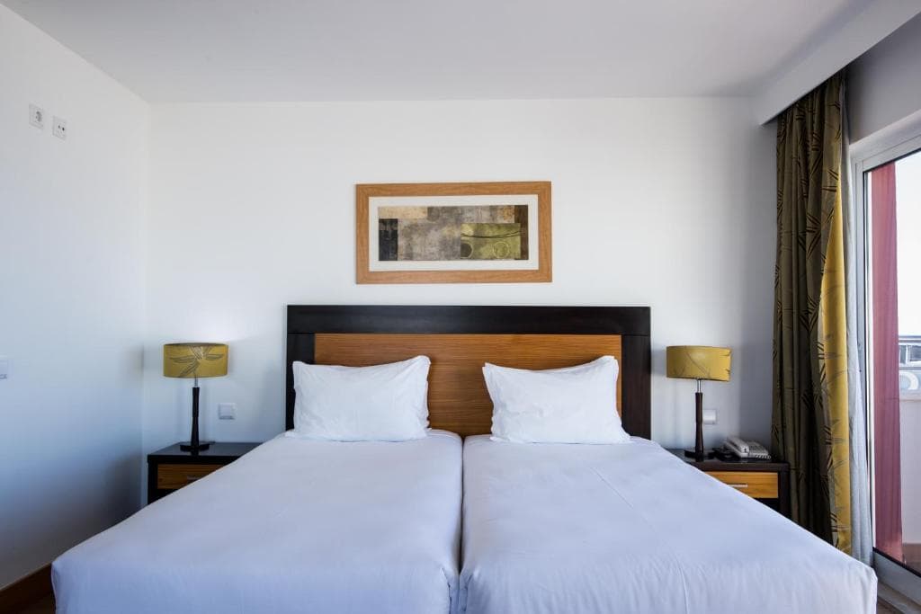 Hotel Quarteira Sol - 11
