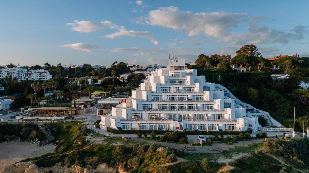 Monicca Collection Suites & Residences - 20