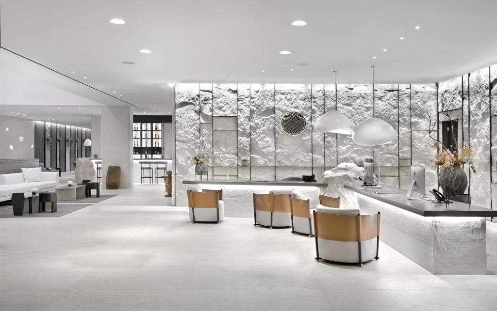 Aeonic Suites & Spa - 3