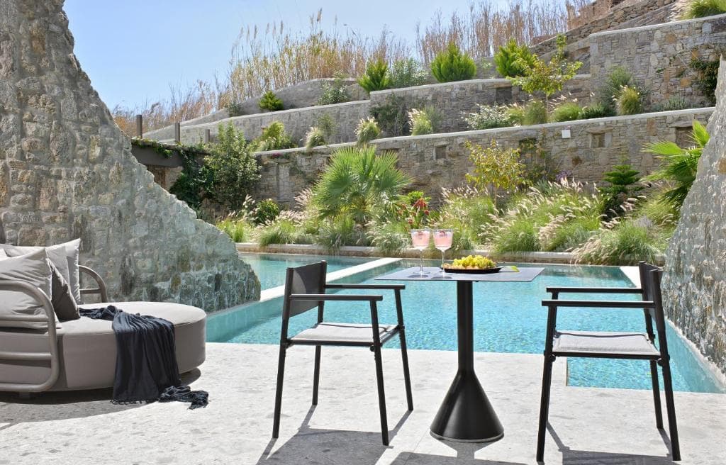 Aeonic Suites & Spa - 26