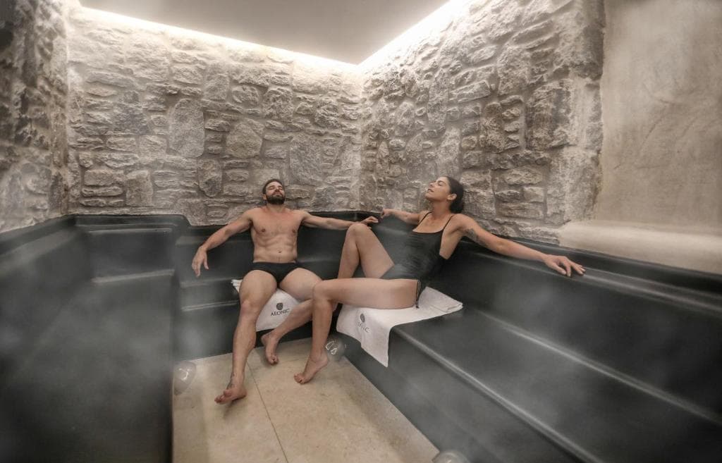 Aeonic Suites & Spa - 31