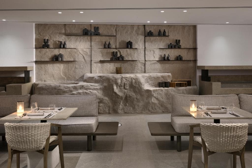 Aeonic Suites & Spa - 33