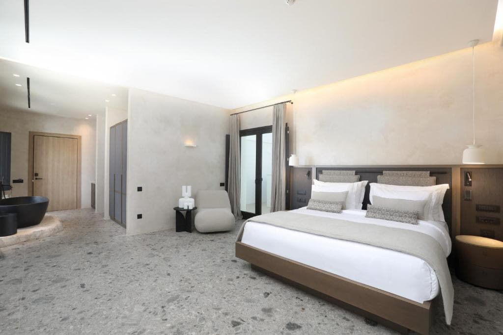 Aeonic Suites & Spa - 41