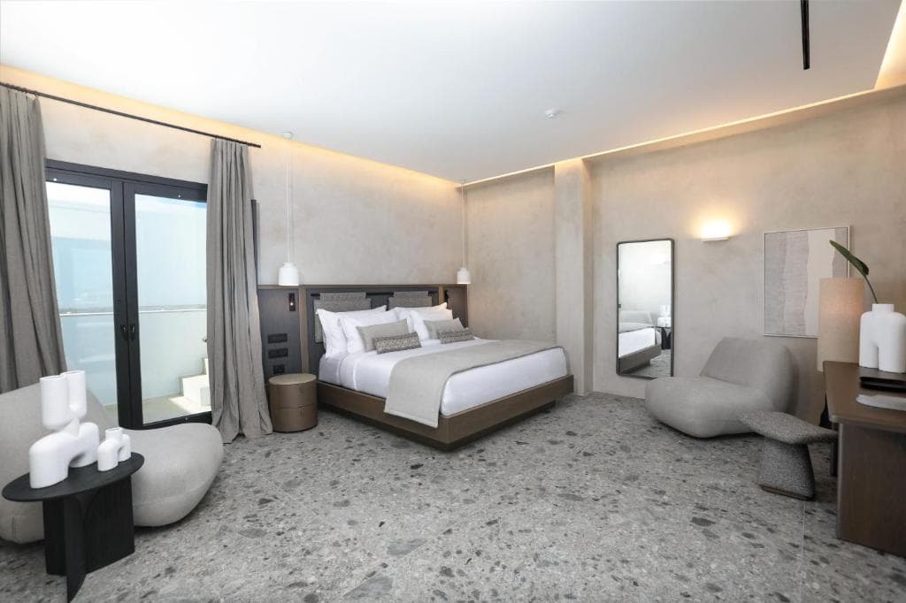 Aeonic Suites & Spa - 45