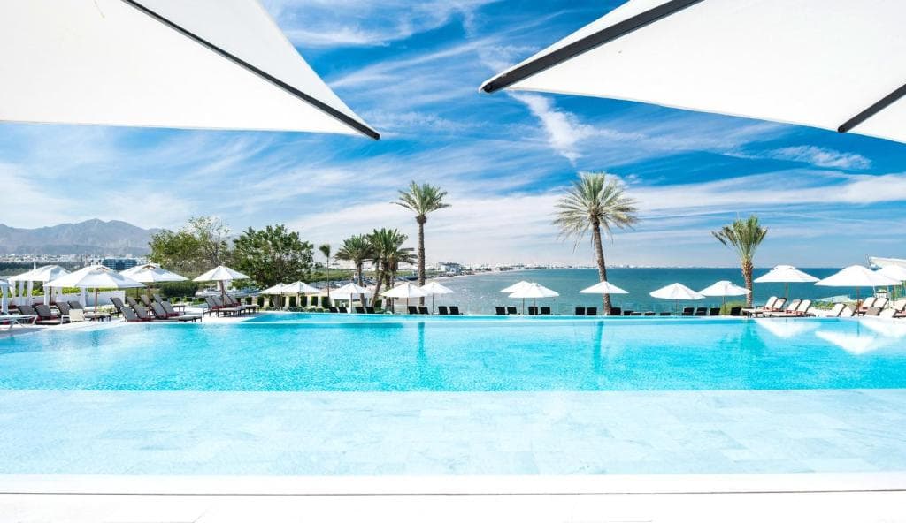 Crowne Plaza Muscat - 2