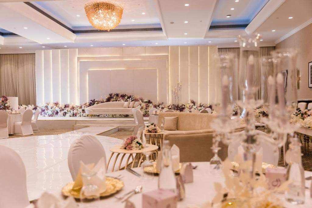 Crowne Plaza Muscat - 26