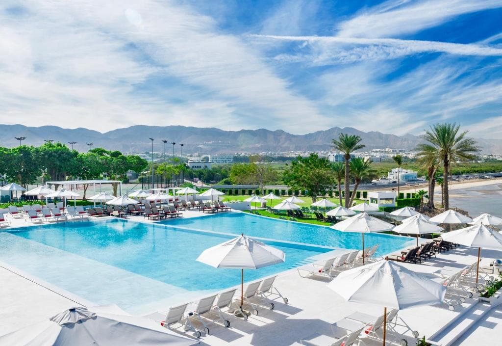 Crowne Plaza Muscat - 33
