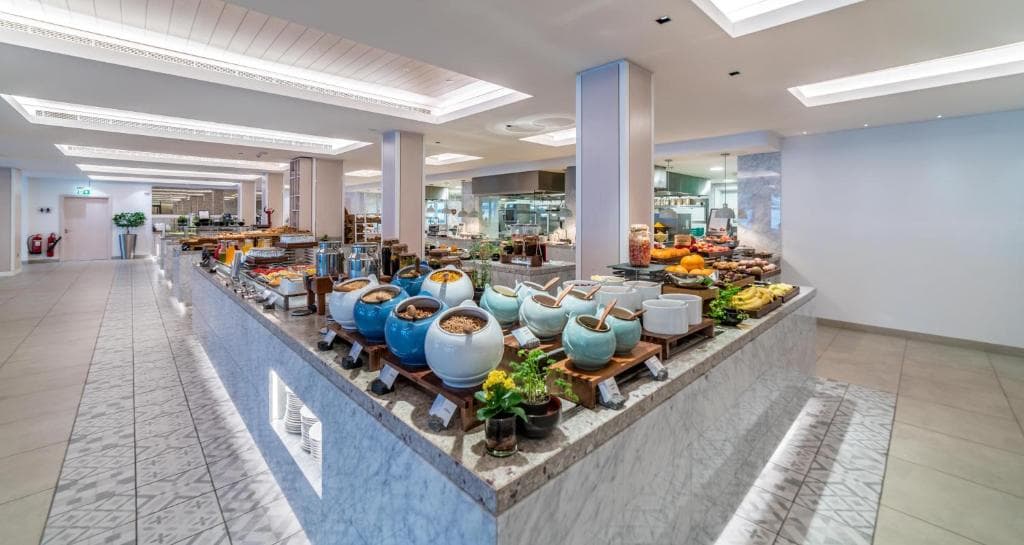 Crowne Plaza Muscat - 36