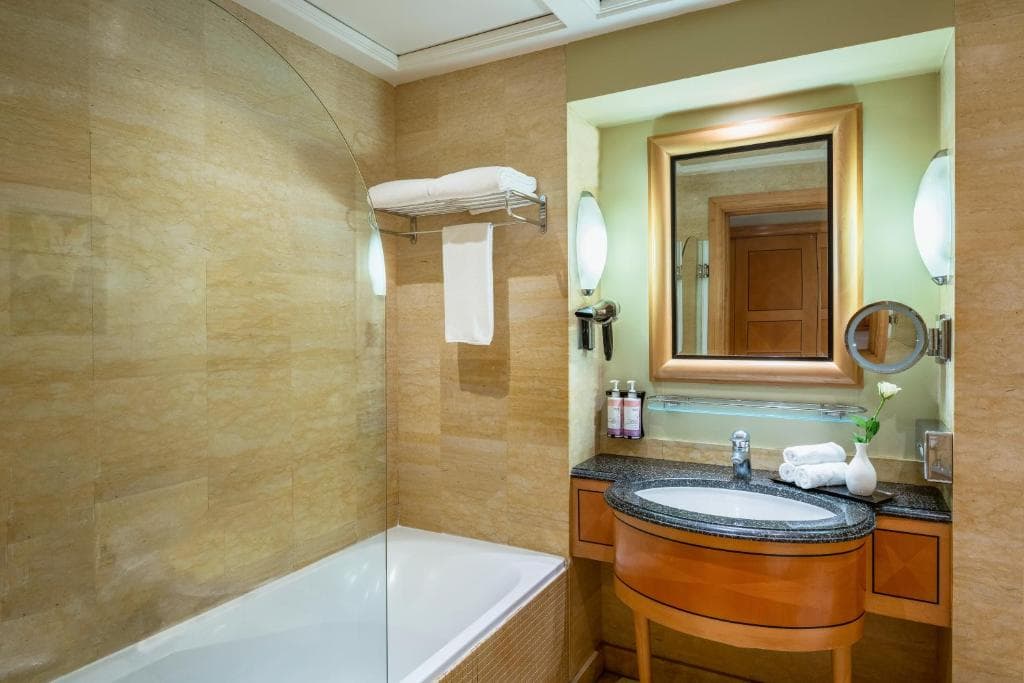 Movenpick Hotel Doha - 17