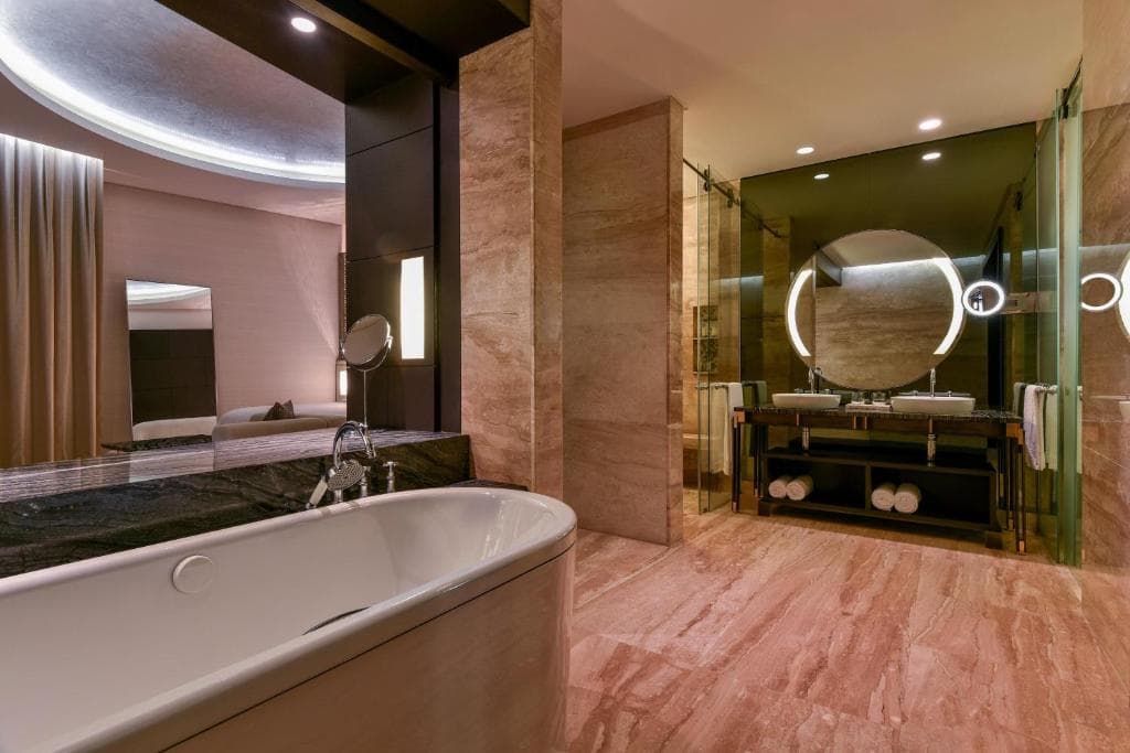 The Westin Doha Hotel & Spa - 43