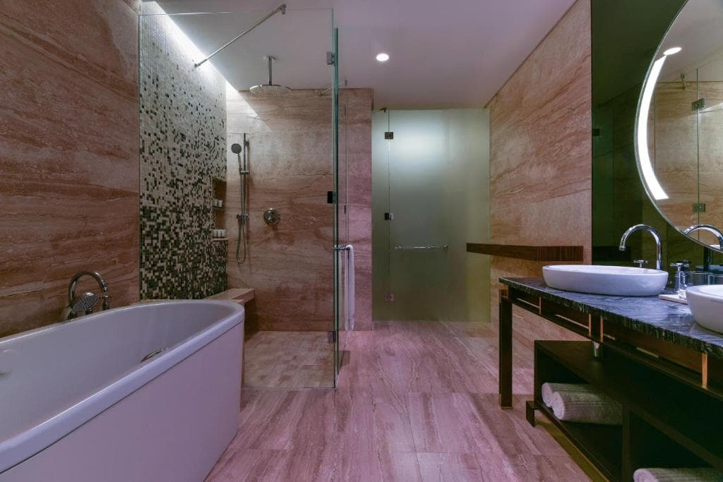 The Westin Doha Hotel & Spa - 45