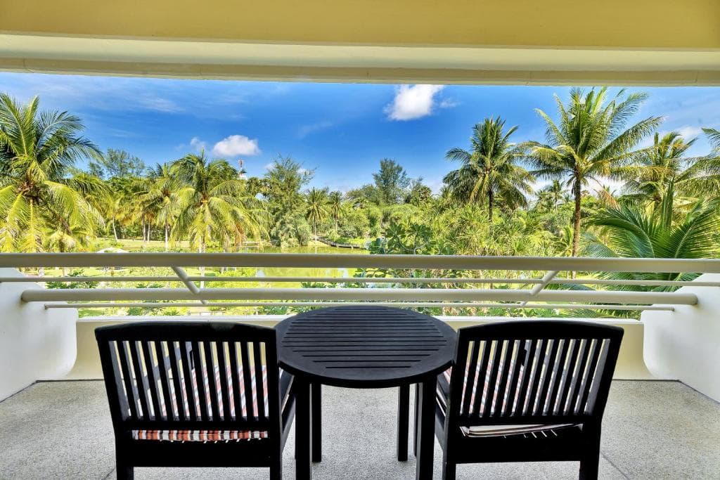 Pullman Phuket Karon Beach Resort - 8