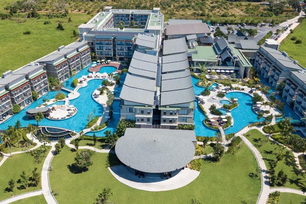 Le Meridien Khao Lak Resort & Spa - 5