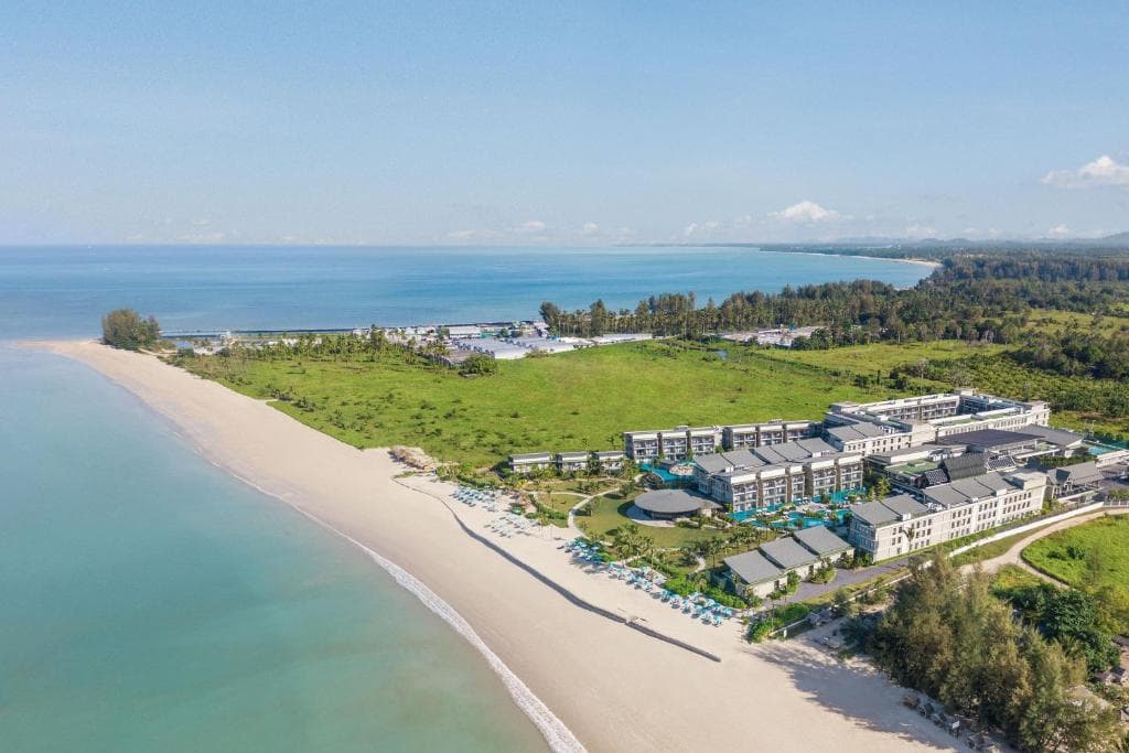 Le Meridien Khao Lak Resort & Spa - 1