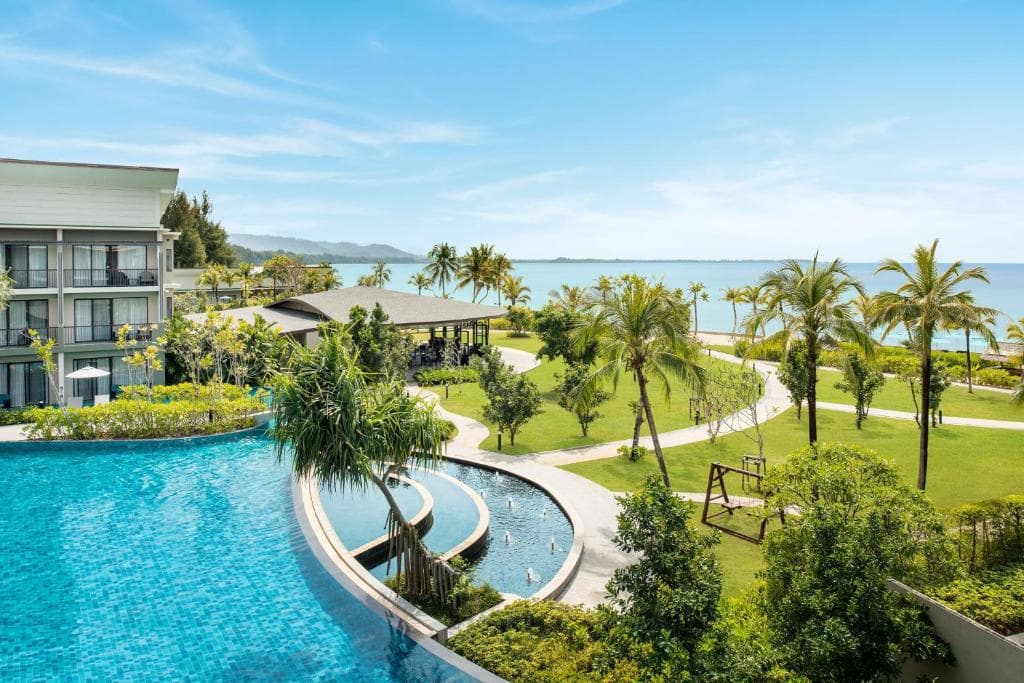 Le Meridien Khao Lak Resort & Spa - 34