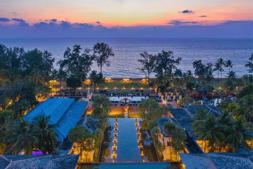 Marriott's Phuket Beach Club - 1
