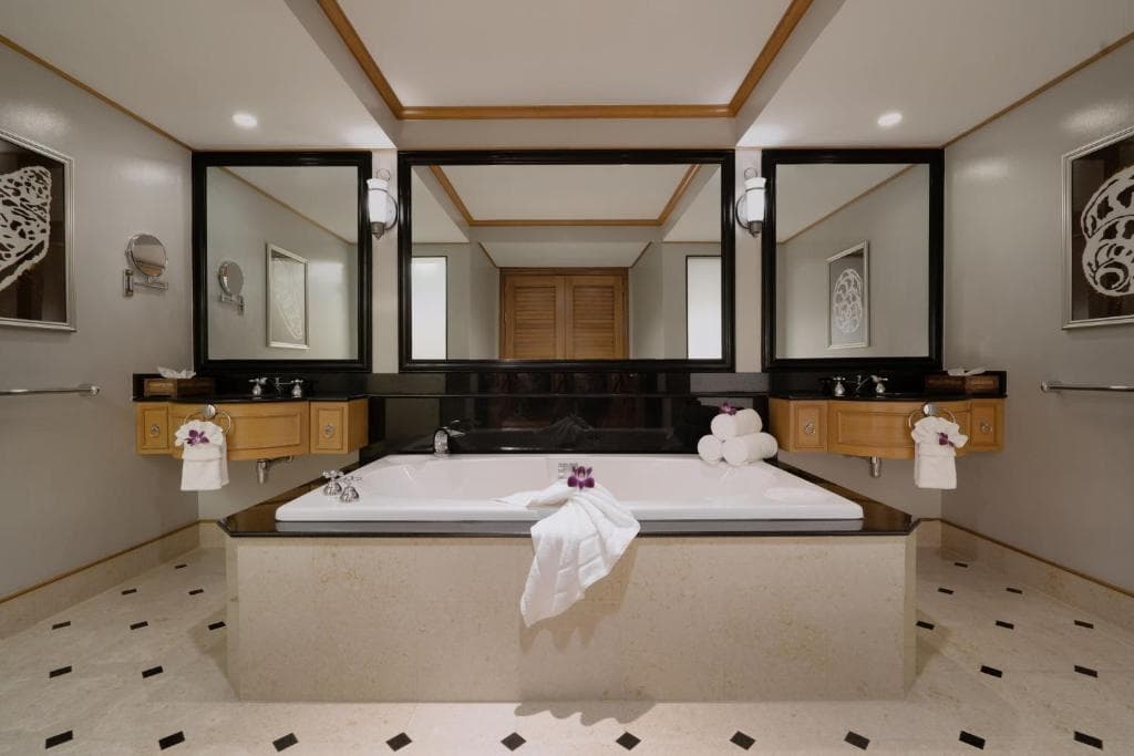 Marriott's Phuket Beach Club - 19