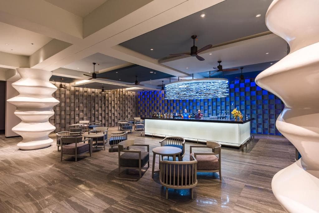 Oceanfront Beach Resort - 9