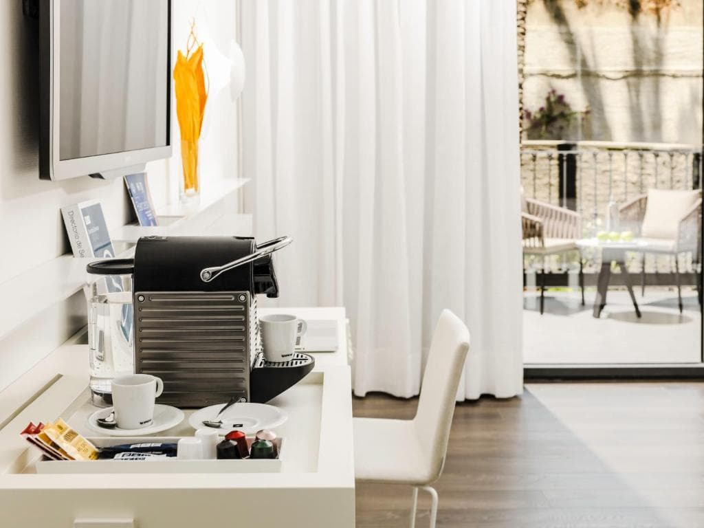 H10 Urquinaona Plaza - 93