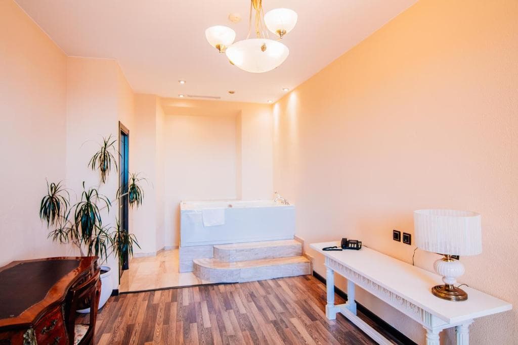 Roger de Flor Seleqtta - 20