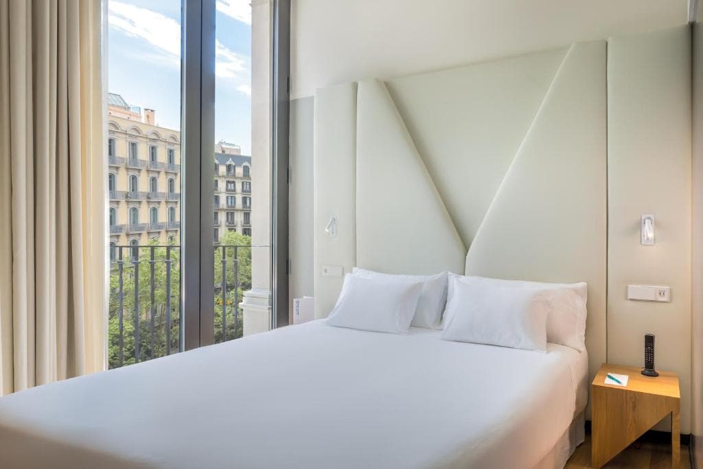 Occidental Diagonal 414 - 10