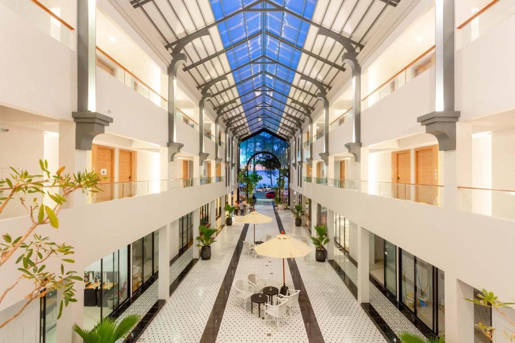 Anona Beachfront Phuket Resort - 23