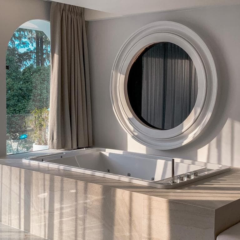 Anona Beachfront Phuket Resort - 34