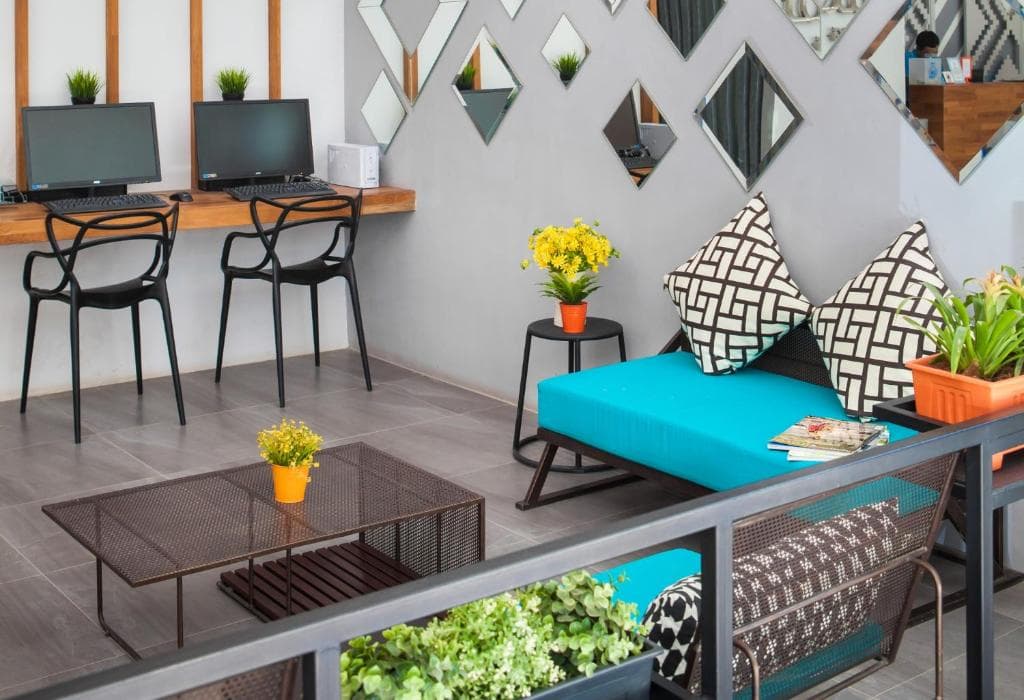 Hotel The Crib Patong - 10