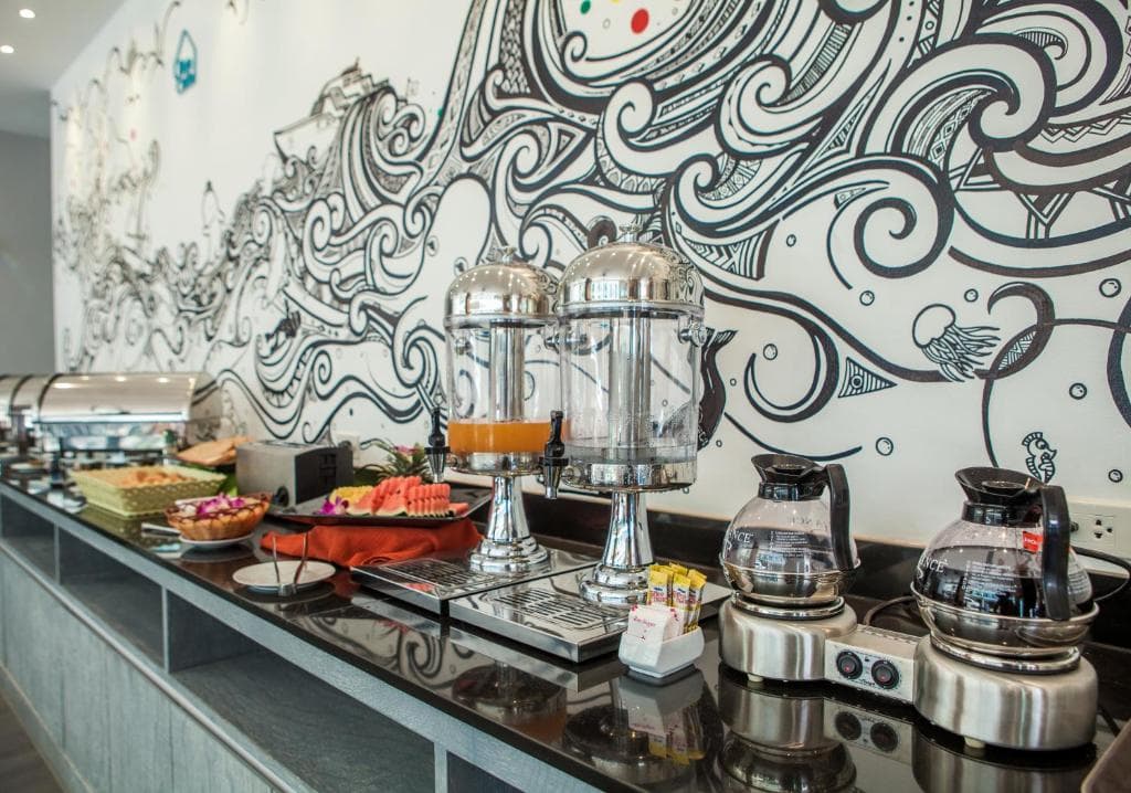 Hotel The Crib Patong - 22